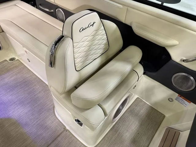 Slide: The Image of Chris-Craft Sportster 28 Wake Surf 2026 - 19