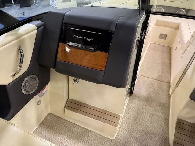 Slide: The Image of Chris-Craft Sportster 28 Wake Surf 2026 - 20