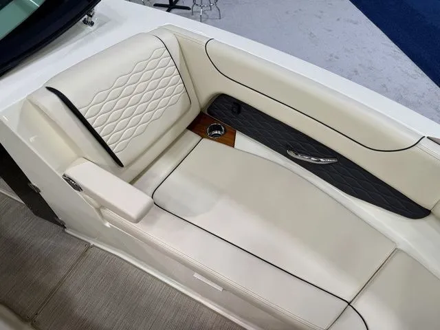 Slide: The Image of Chris-Craft Sportster 28 Wake Surf 2026 - 33