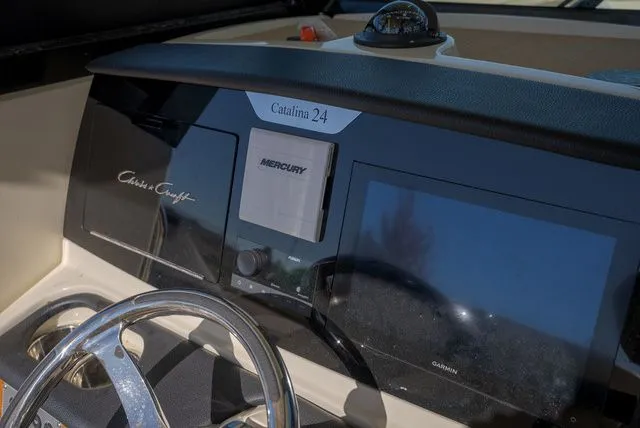 Slide: The Image of Chris-Craft Catalina 24 2023 - 16