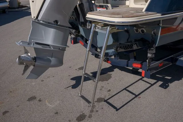 Slide: The Image of Chris-Craft Catalina 24 2023 - 5