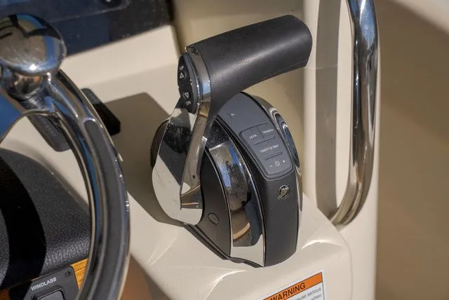 Slide: The Image of Chris-Craft Catalina 24 2023 - 20