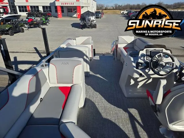 Slide: The Image of Avalon 21' VENTURE REAR FISH 2026 - 10