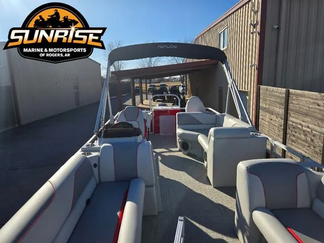 Slide: The Image of Avalon 21' VENTURE REAR FISH 2026 - 19