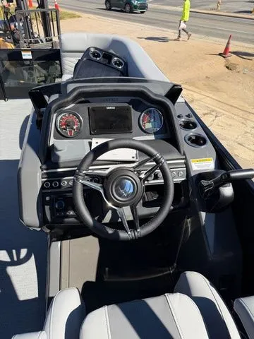 Slide: The Image of Godfrey Monaco 235 SBC - Yamaha 300 2026 - 13