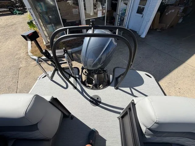 Slide: The Image of Godfrey Monaco 235 SBC - Yamaha 300 2026 - 15