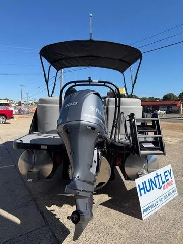 Slide: The Image of Godfrey Monaco 235 SBC - Yamaha 300 2026 - 4