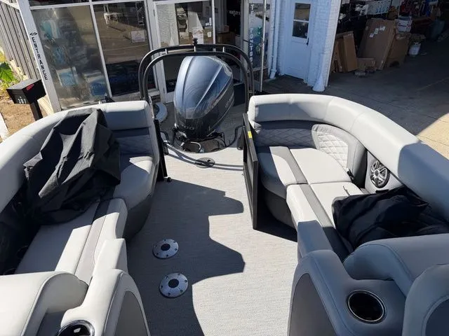 Slide: The Image of Godfrey Monaco 235 SBC - Yamaha 300 2026 - 6