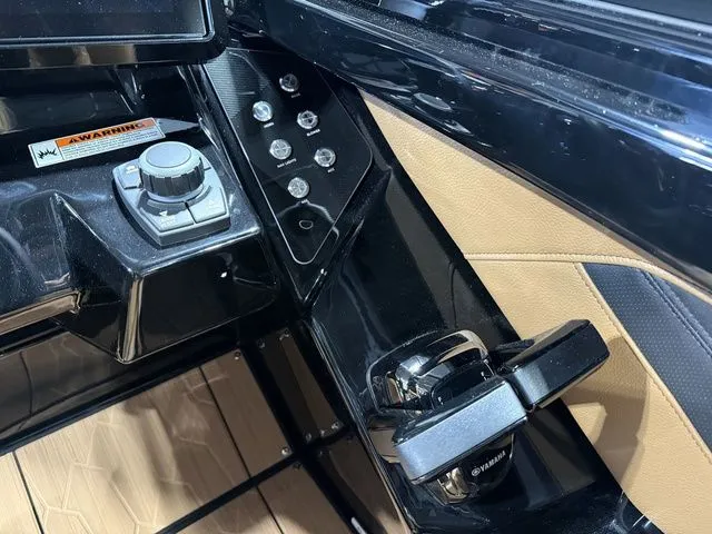 Slide: The Image of Yamaha 255XD 2026 - 23