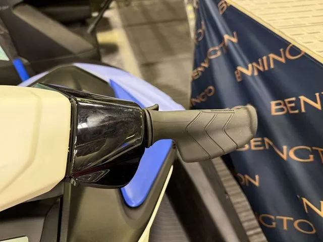 Slide: The Image of Sea-Doo Spark 2026 - 10