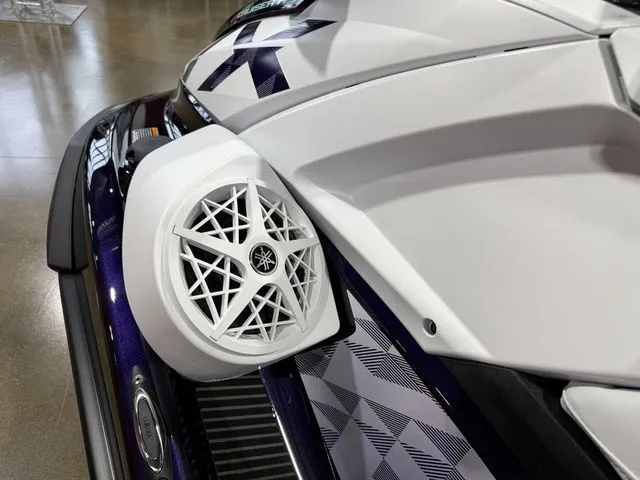 Slide: The Image of Yamaha VX Cruiser HO 2026 - 8