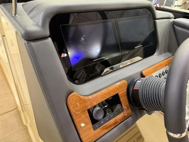 Slide: The Image of Chris-Craft Sportster 28 Wake Surf 2026 - 27