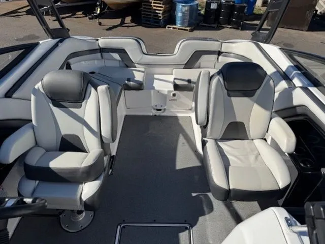 Slide: The Image of Yamaha AR240 2020 - 11