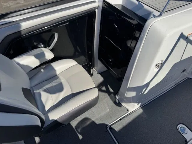 Slide: The Image of Yamaha AR240 2020 - 14