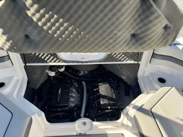 Slide: The Image of Yamaha AR240 2020 - 16