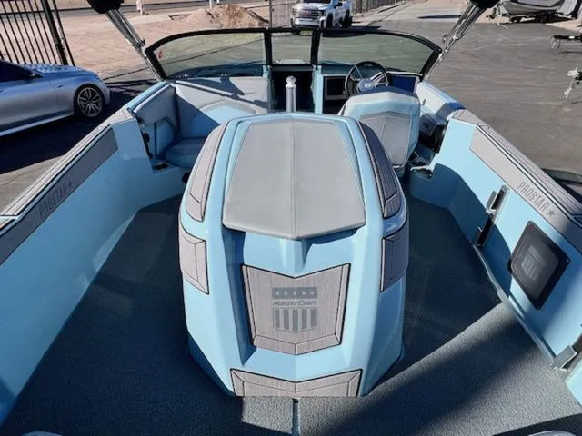 Slide: The Image of MasterCraft ProStar 2023 - 17