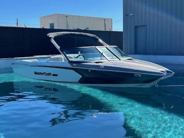 Slide: The Image of MasterCraft ProStar 2023 - 3