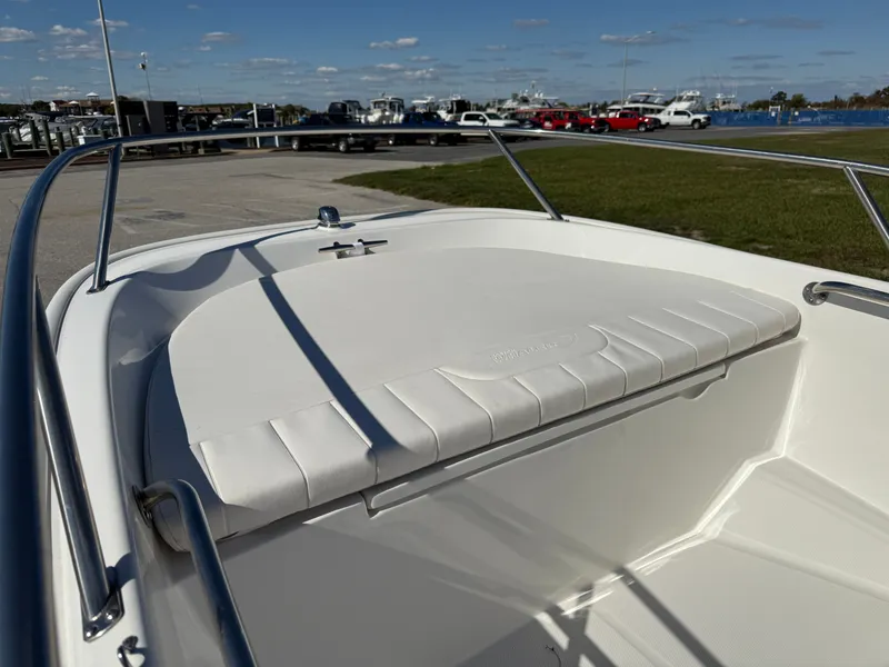 Slide: The Image of Boston Whaler 130 Super Sport 2014 - 10