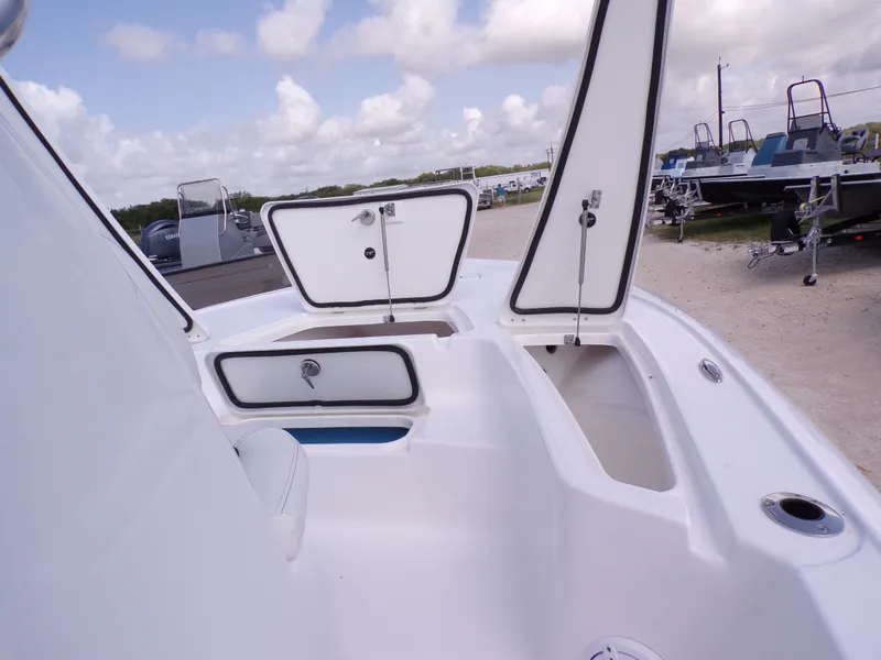 Slide: The Image of Tidewater 2110 Bay Max 2025 - 20