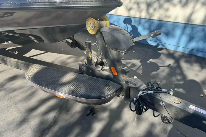 Slide: The Image of 2020 Ranger Z521C Ranger Cup Equipped boat trailer hitch and step detail. - 6