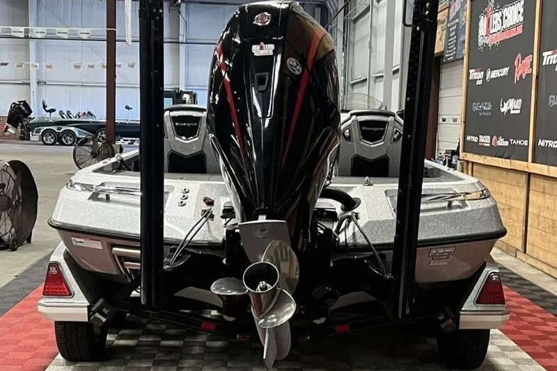 Slide: The Image of 2023 Ranger Z520R Ranger Cup Equipped boat in showroom, rear view. - 3