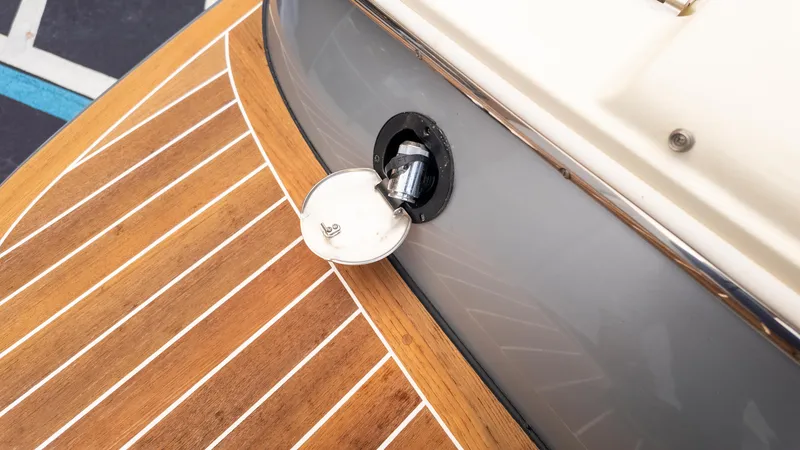 Slide: The Image of Chris-Craft Capri 27 2018 - 10