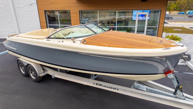 Slide: The Image of Chris-Craft Capri 27 2018 - 2