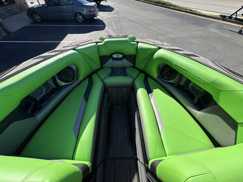 Slide: The Image of Centurion Ri245 2022 - 26