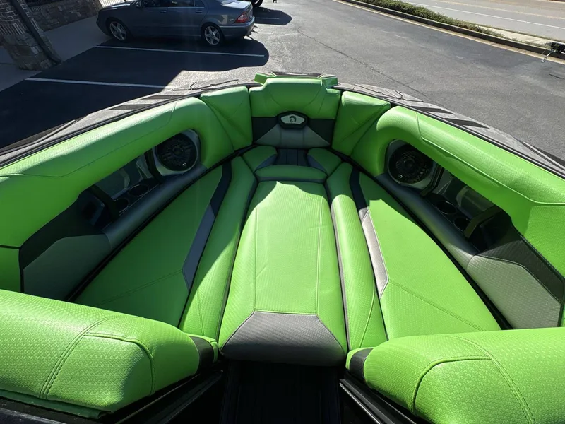 Slide: The Image of Centurion Ri245 2022 - 33