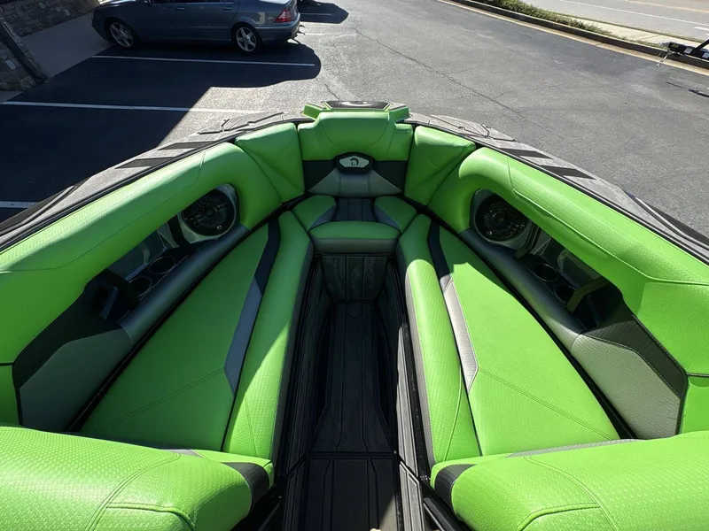 Slide: The Image of Centurion Ri245 2022 - 40