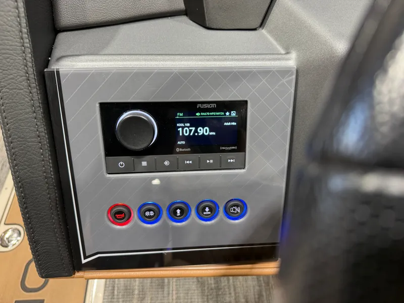 Slide: The Image of Tahoe 2026 Tahoe Cascade 200HP VRB 2385 Swingback Tritoon 2026 - 12