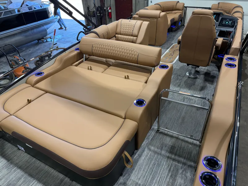 Slide: The Image of Tahoe 2026 Tahoe Cascade 200HP VRB 2385 Swingback Tritoon 2026 - 23