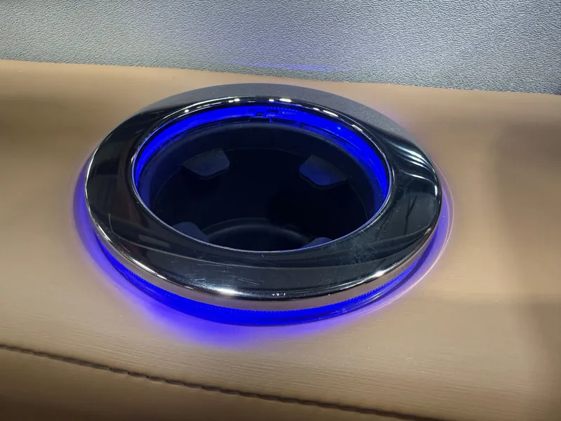 Slide: The Image of Tahoe 2026 Tahoe Cascade 200HP VRB 2385 Swingback Tritoon 2026 - 28