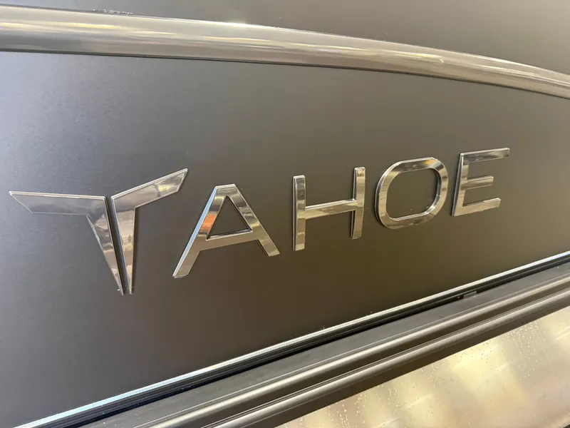 Slide: The Image of Tahoe 2026 Tahoe Cascade 200HP VRB 2385 Swingback Tritoon 2026 - 43