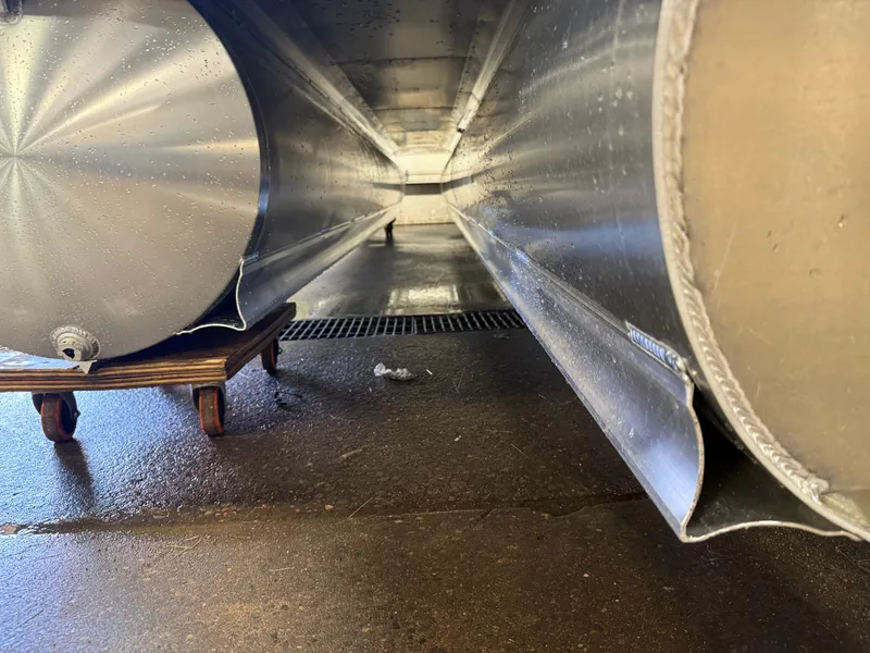 Slide: The Image of Tahoe 2026 Tahoe Cascade 200HP VRB 2385 Swingback Tritoon 2026 - 48