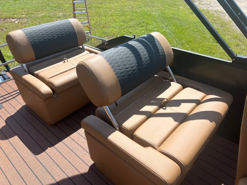 Slide: The Image of Bentley Pontoons Elite 200HP QSB 223 Quad Swingback Tritoon 2026 - 26
