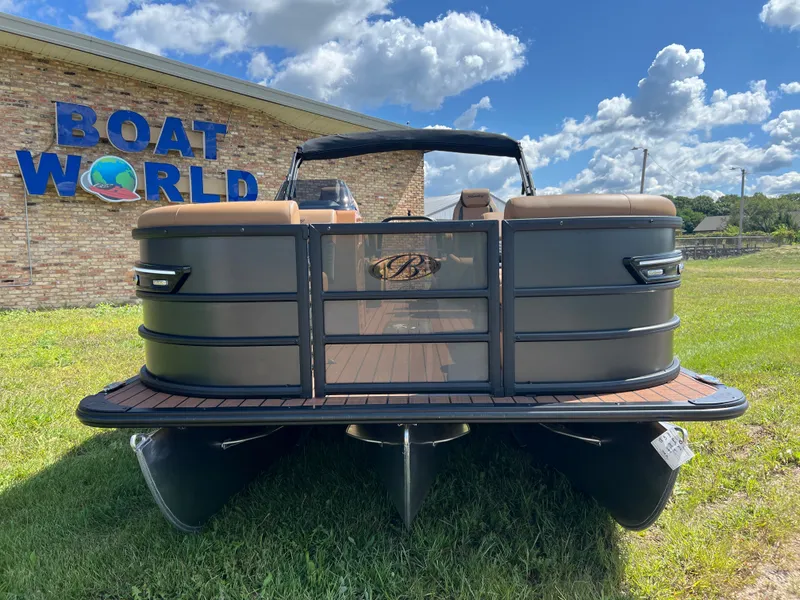 Slide: The Image of Bentley Pontoons Elite 200HP QSB 223 Quad Swingback Tritoon 2026 - 35