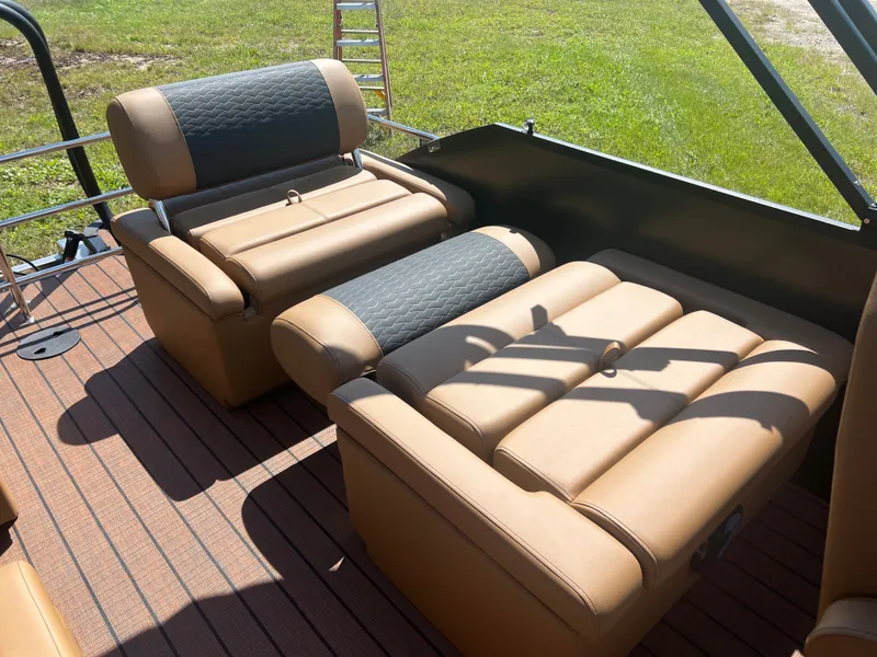 Slide: The Image of Bentley Pontoons Elite 223 Quad Swingback Tritoon 2026 - 27
