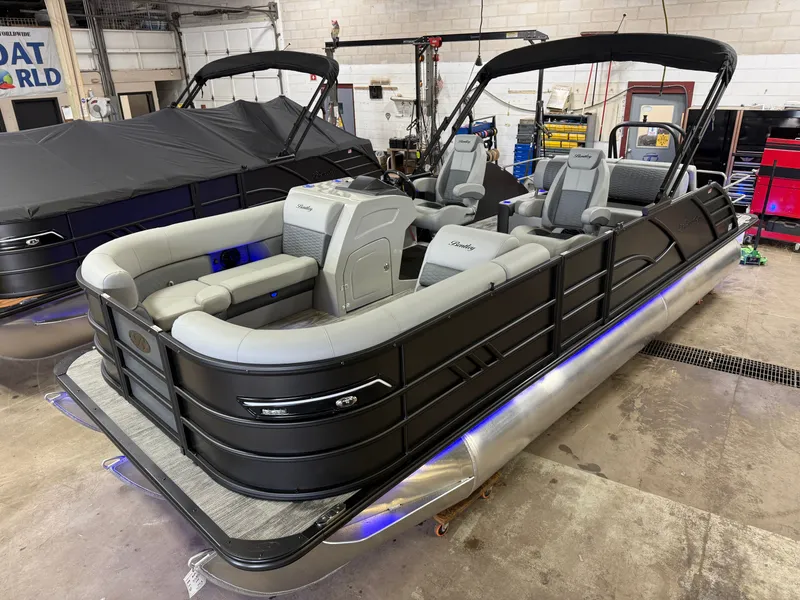 The Image of Bentley Pontoons Elite 200HP 223 Swingback Tritoon 2026 - 1