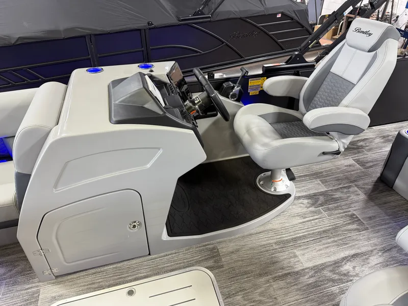 Slide: The Image of Bentley Pontoons Elite 200HP 223 Swingback Tritoon 2026 - 10