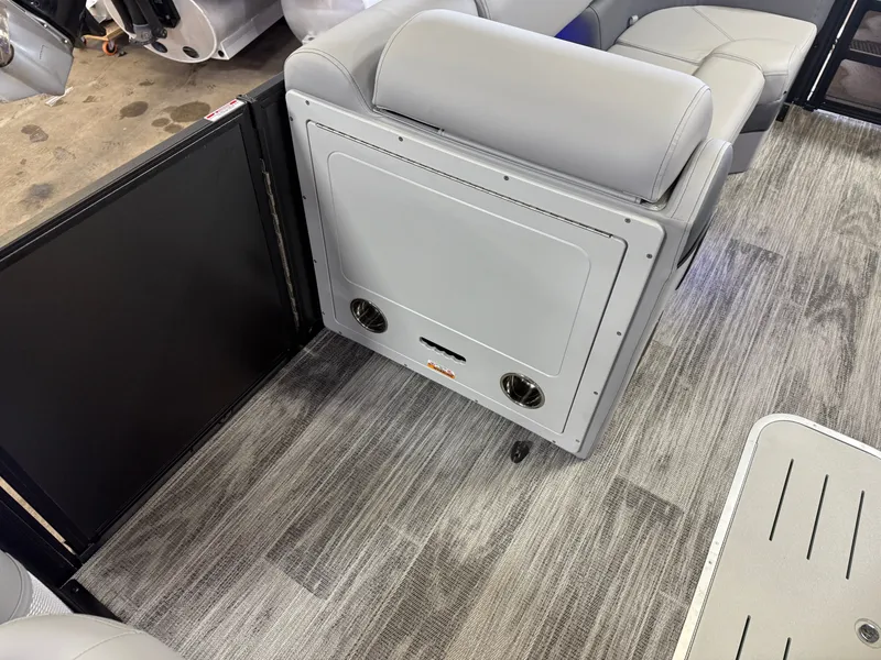 Slide: The Image of Bentley Pontoons Elite 200HP 223 Swingback Tritoon 2026 - 29