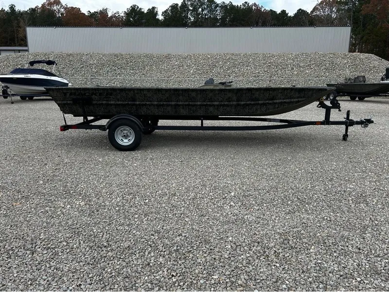 The Image of Tracker Grizzly 1860 Utility 2026 - 1