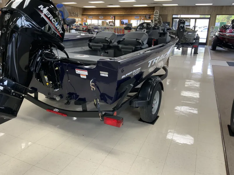 Slide: The Image of Tracker Super Guide V-16 SC 2026 - 4