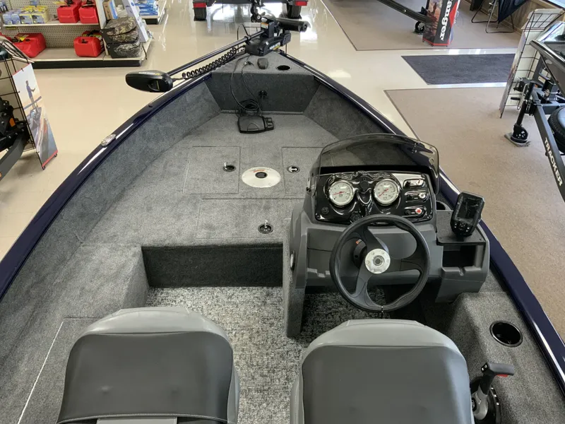 Slide: The Image of Tracker Super Guide V-16 SC 2026 - 6