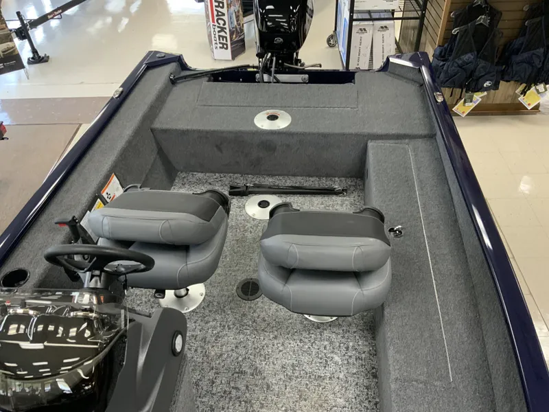 Slide: The Image of Tracker Super Guide V-16 SC 2026 - 7