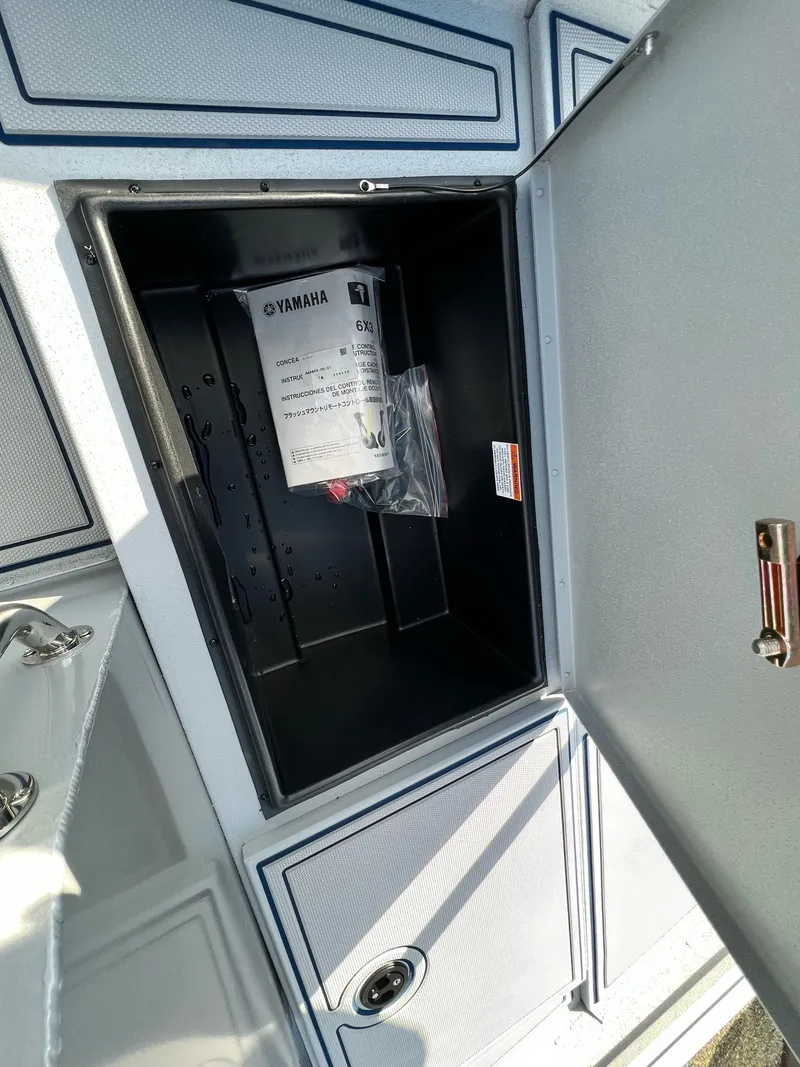 Slide: The Image of G3 Gator Tough 18 CCJ DLX 2026 - 33