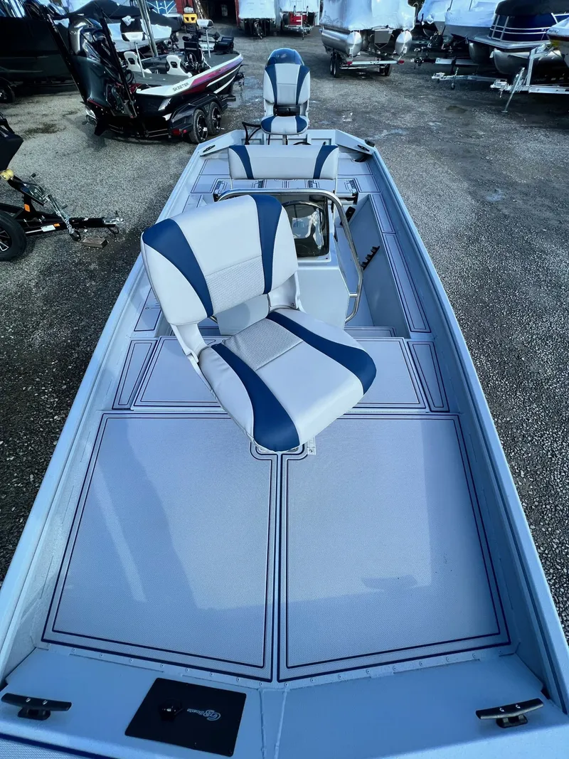 Slide: The Image of G3 Gator Tough 18 CCJ DLX 2026 - 42