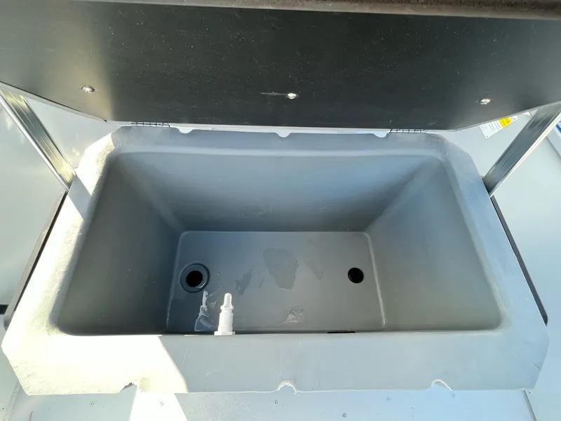 Slide: The Image of G3 Gator Tough 18 CCJ DLX 2026 - 9