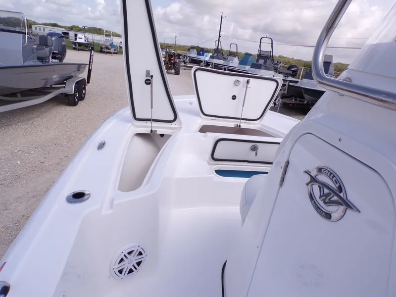 Slide: The Image of Tidewater 2110 Bay Max 2025 - 19