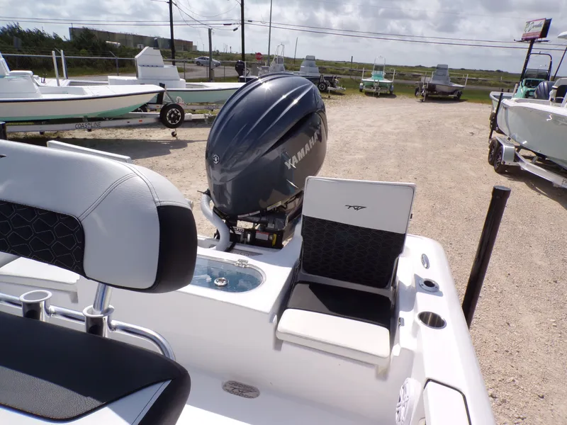 Slide: The Image of Tidewater 2110 Bay Max 2025 - 26